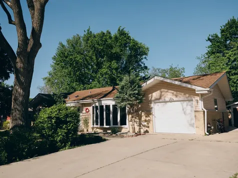 9425 Margail Avenue Des Plaines IL 60016