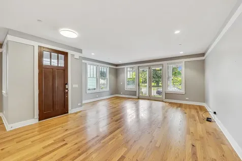 8101 Floral Avenue Skokie IL 60077