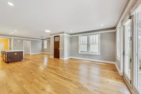8101 Floral Avenue Skokie IL 60077