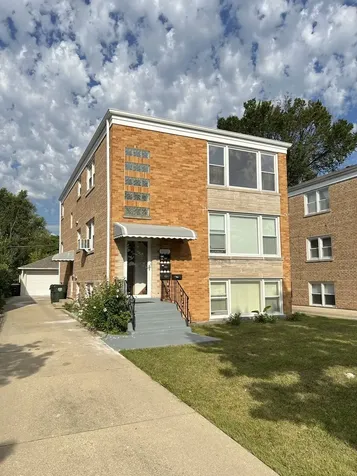 8052 North Oriole Avenue Niles IL 60714