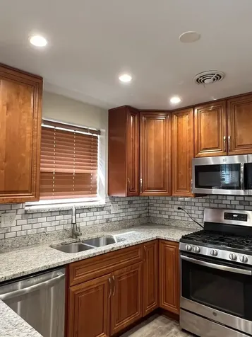 8052 North Oriole Avenue Niles IL 60714