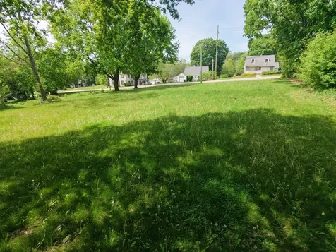 410 Barrington Avenue East Dundee IL 60118