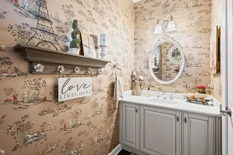 1907 Lynn Circle Libertyville IL 60048