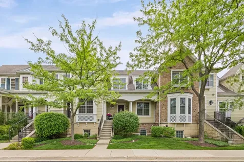 1907 Lynn Circle Libertyville IL 60048