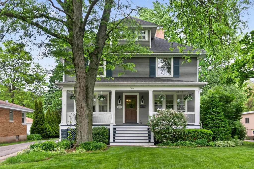 503 South Summit Avenue Villa Park IL 60181