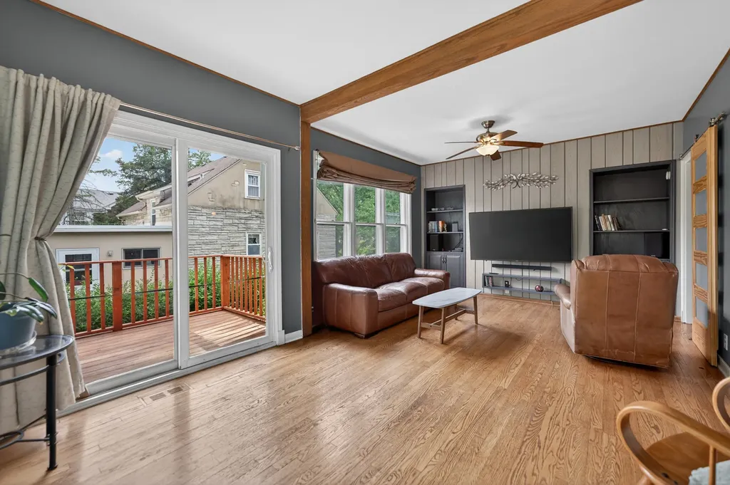 503 South Summit Avenue Villa Park IL 60181