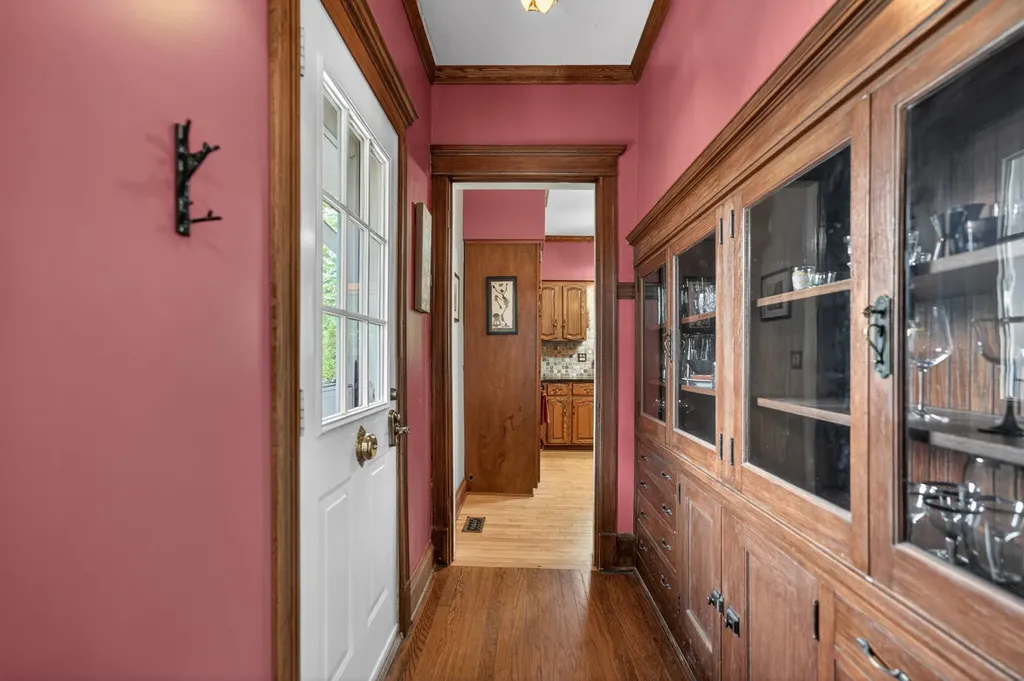 503 South Summit Avenue Villa Park IL 60181