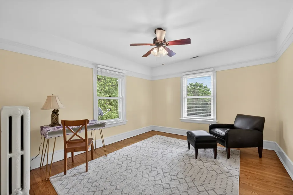 503 South Summit Avenue Villa Park IL 60181