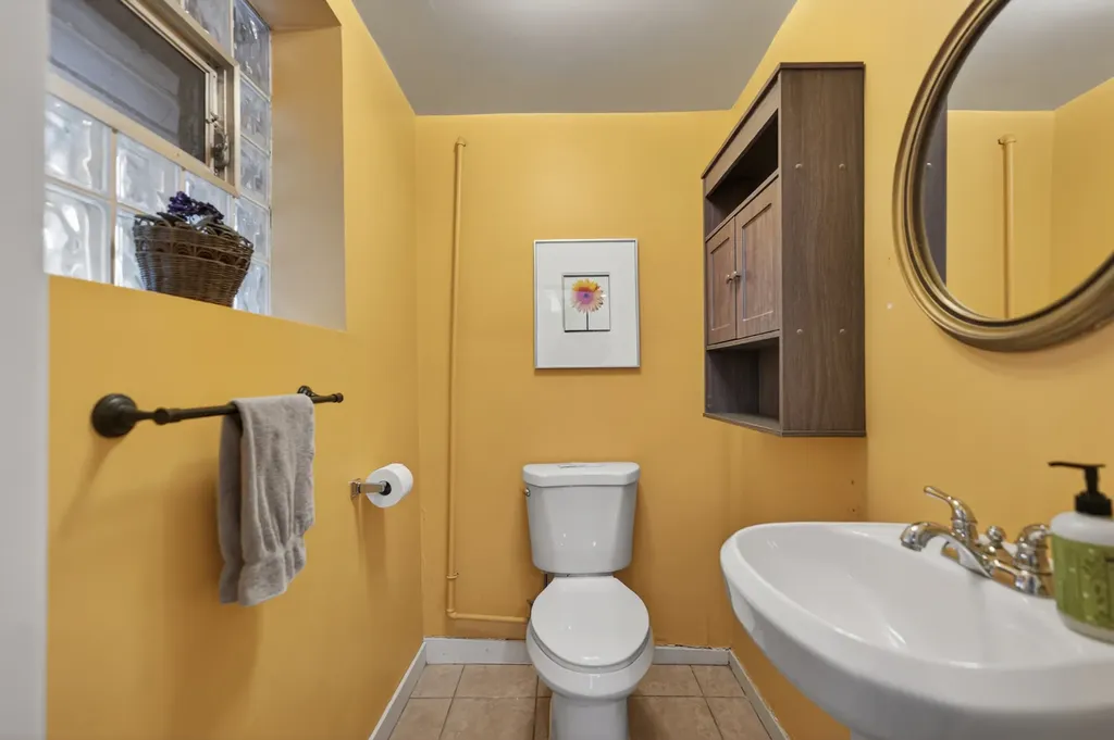503 South Summit Avenue Villa Park IL 60181