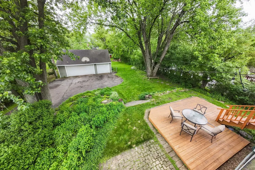 503 South Summit Avenue Villa Park IL 60181