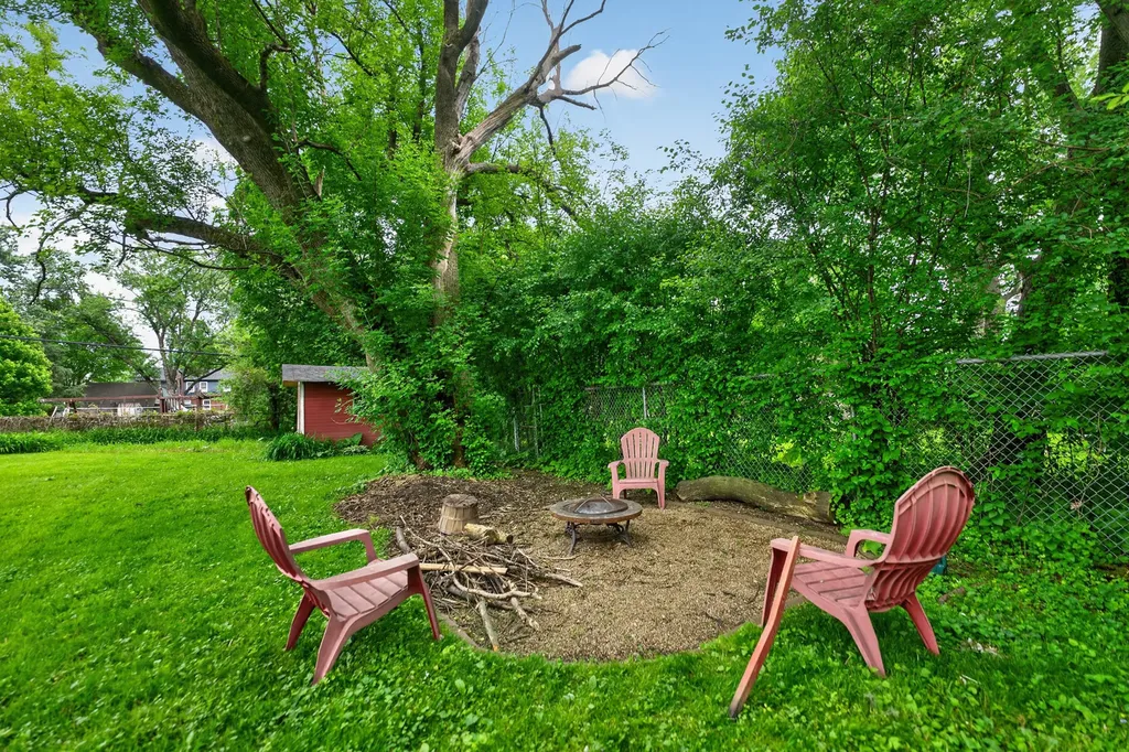 503 South Summit Avenue Villa Park IL 60181