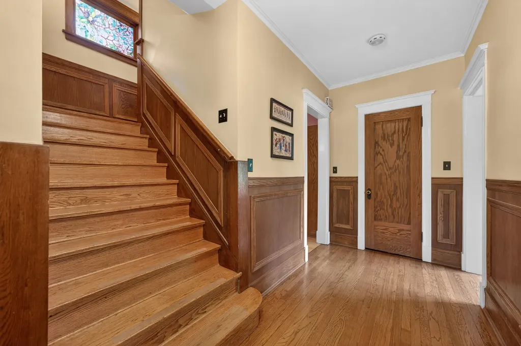 503 South Summit Avenue Villa Park IL 60181