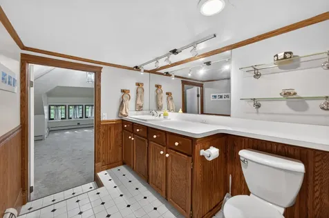 503 South Summit Avenue Villa Park IL 60181
