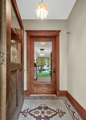 503 South Summit Avenue Villa Park IL 60181