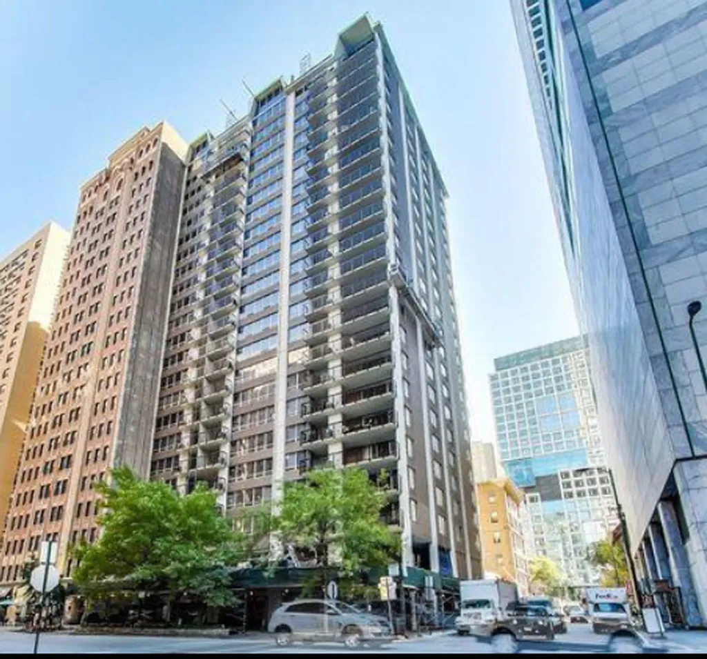 201 East Chestnut Street Chicago IL 60611