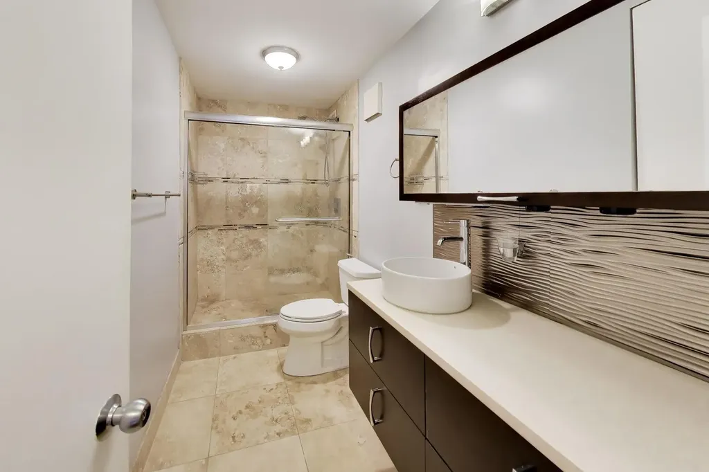 201 East Chestnut Street Chicago IL 60611
