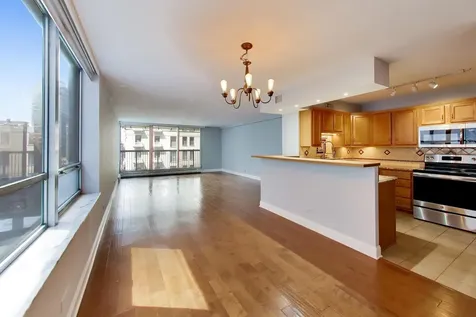 201 East Chestnut Street Chicago IL 60611