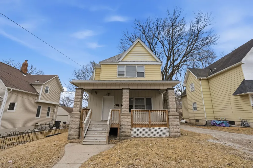 903 44TH Street Rock Island IL 61201