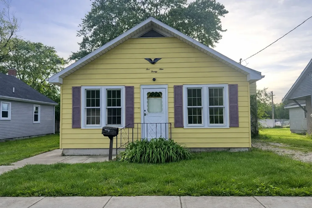529 North 2nd Street Watseka IL 60970
