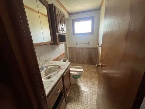 529 North 2nd Street Watseka IL 60970