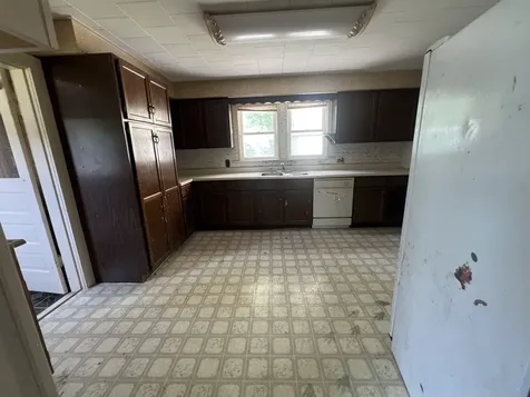 529 North 2nd Street Watseka IL 60970