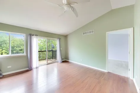 148 Meredith Lane Streamwood IL 60107