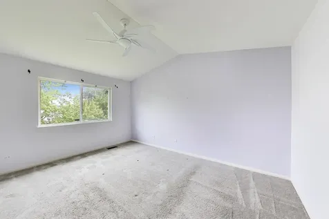 148 Meredith Lane Streamwood IL 60107