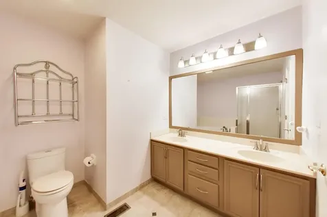 148 Meredith Lane Streamwood IL 60107