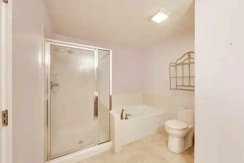 148 Meredith Lane Streamwood IL 60107