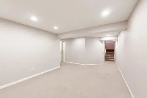 148 Meredith Lane Streamwood IL 60107