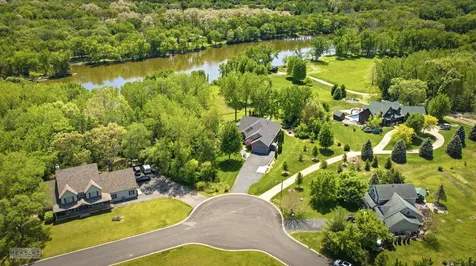 123 Belle Rive Drive Millington IL 60537