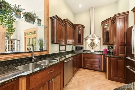 123 Belle Rive Drive Millington IL 60537