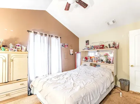 7832 South Christiana Avenue Chicago IL 60652