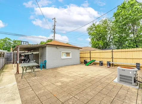 7832 South Christiana Avenue Chicago IL 60652