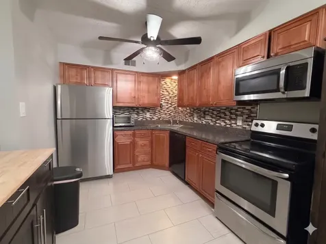 435 Cavalier Court West Dundee IL 60118