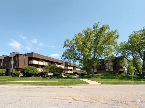 435 Cavalier Court West Dundee IL 60118