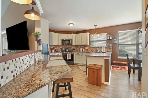 326 Garrison Circle Port Barrington IL 60010