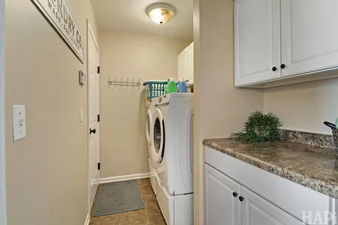 326 Garrison Circle Port Barrington IL 60010