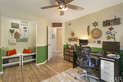326 Garrison Circle Port Barrington IL 60010