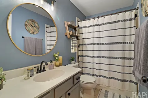 326 Garrison Circle Port Barrington IL 60010