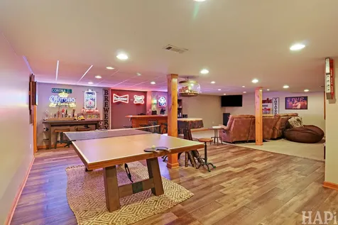 326 Garrison Circle Port Barrington IL 60010