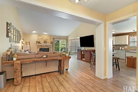 326 Garrison Circle Port Barrington IL 60010