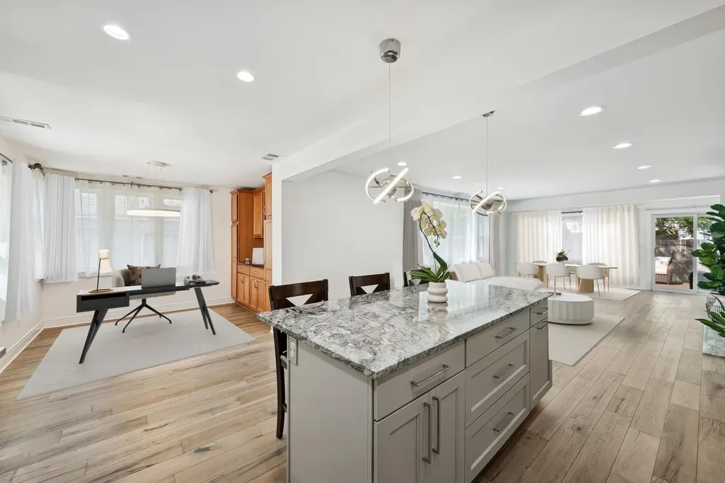 637 Hibbard Road Wilmette IL 60091
