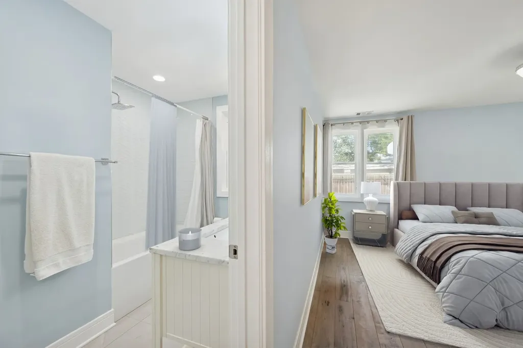 637 Hibbard Road Wilmette IL 60091