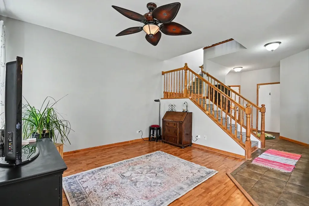 24044 Walnut Circle Plainfield IL 60585