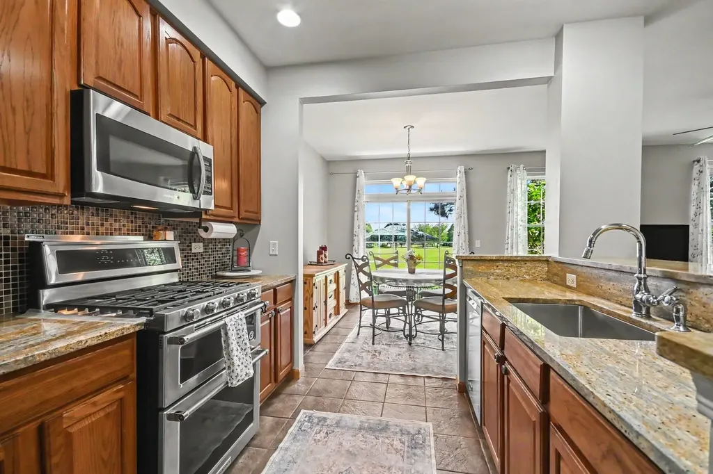 24044 Walnut Circle Plainfield IL 60585