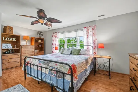 24044 Walnut Circle Plainfield IL 60585