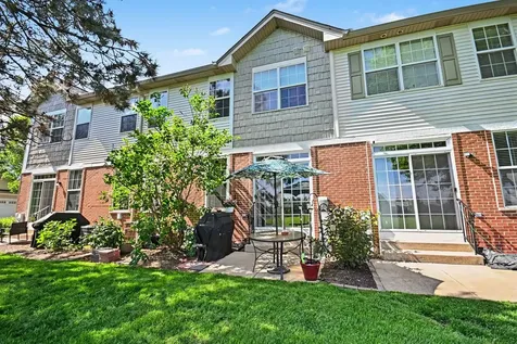 24044 Walnut Circle Plainfield IL 60585