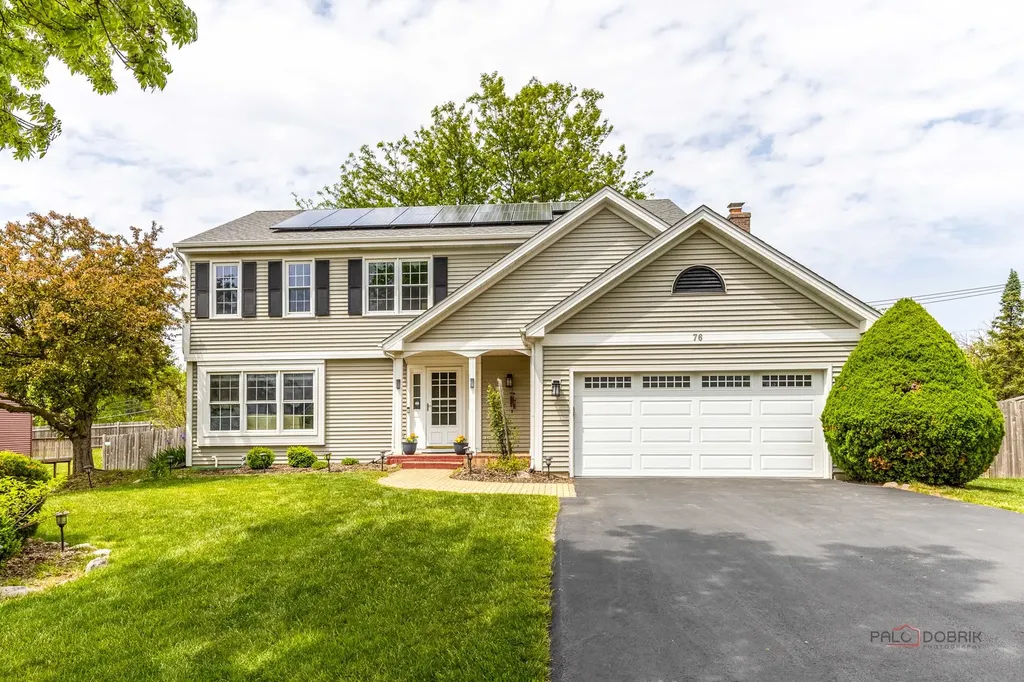 76 Foxboro Lane Gurnee IL 60031