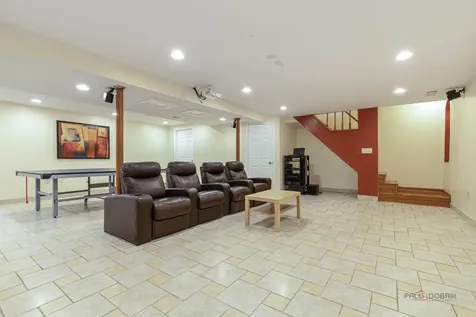 76 Foxboro Lane Gurnee IL 60031